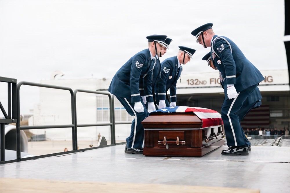 Honorable transfer of two fallen Iowa Guard Soldiers in Des Moines