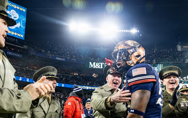 The Commandant, Gen. Eric M. Smith attends the 2025 Army Navy Football Game