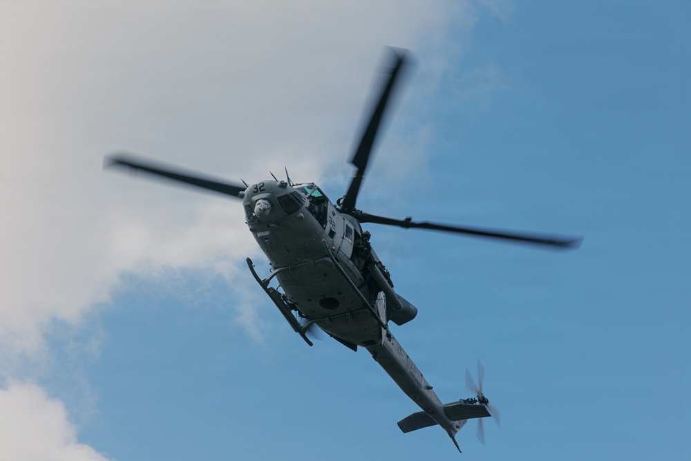 II MEF CG Visits 22nd MEU(SOC) in Puerto Rico