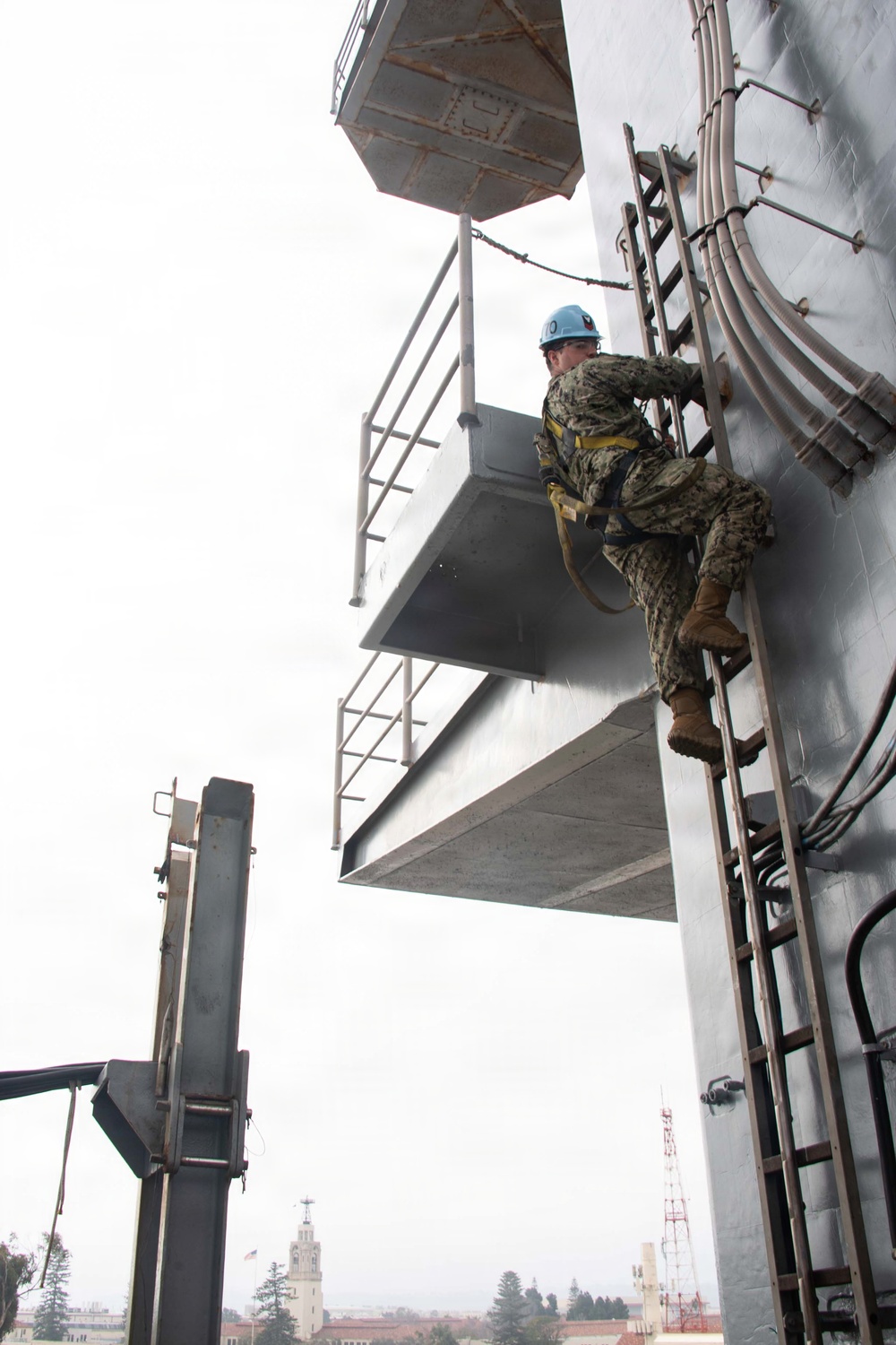USS Carl Vinson (CVN 70) Daily Operations