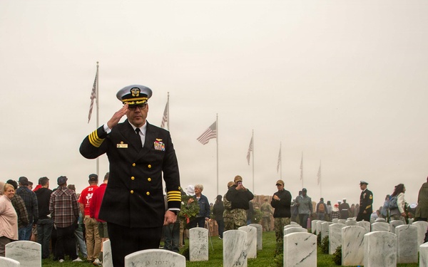USS Carl Vinson (CVN 70) Wreaths Across America