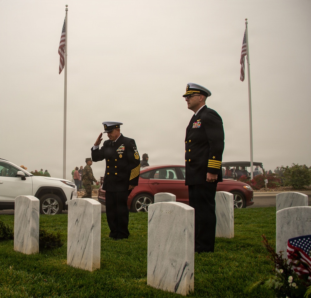 USS Carl Vinson (CVN 70) Wreaths Across America