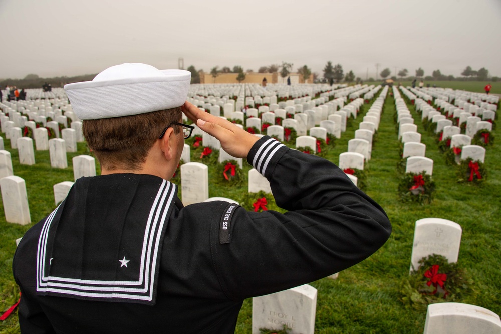 USS Carl Vinson (CVN 70) Wreaths Across America