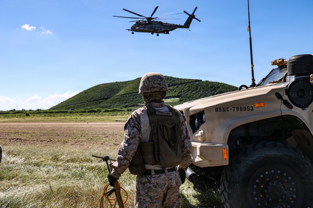 22nd MEU(SOC) | CLB 26 Helicopter Support Team at Camp Santiago