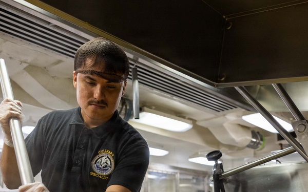 First Christmas Aboard PCU John F. Kennedy Brings Crew, Families Together