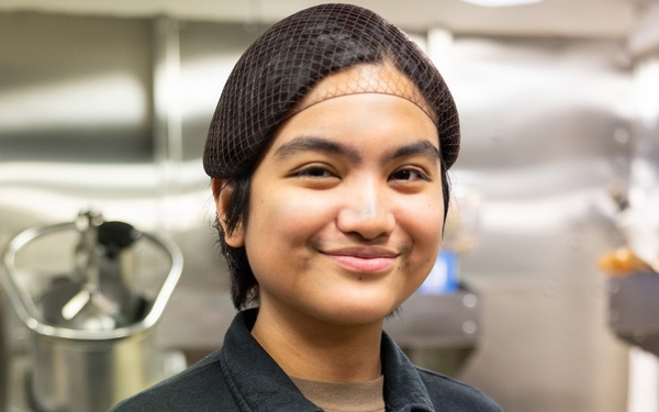 First Christmas Aboard PCU John F. Kennedy Brings Crew, Families Together