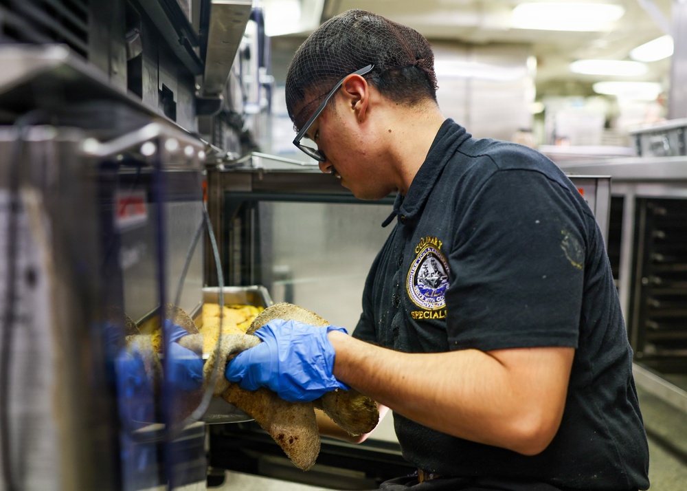 First Christmas Aboard PCU John F. Kennedy Brings Crew, Families Together