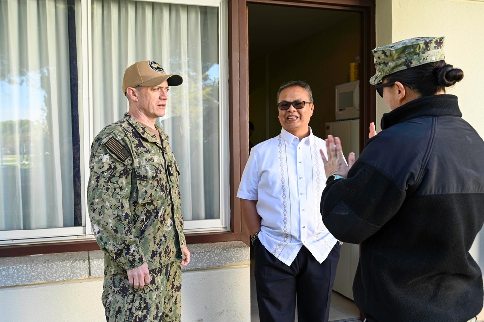 Fleet Master Chief Chris King visits NAVSTA Rota