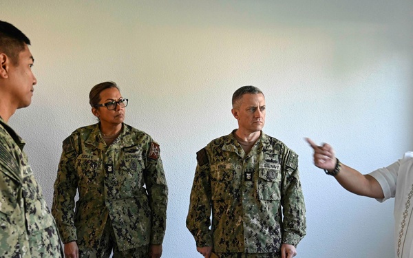 Fleet Master Chief Chris King visits NAVSTA Rota