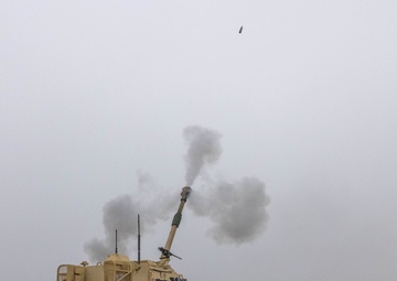 Soldiers fire M109A7 Paladin during Table 11 qualifications in Latvia