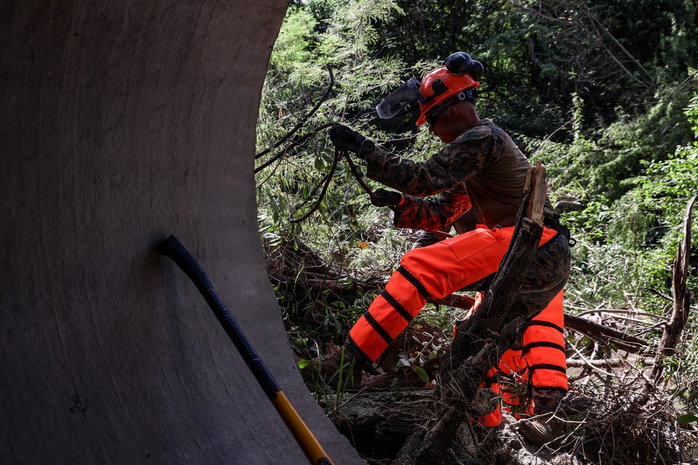 22nd MEU(SOC) | CEB Airstrip Improvement Operations in Camp Santiago During Deployment