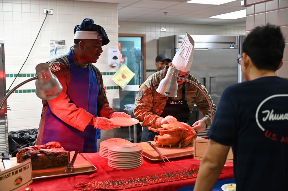 552nd Air Control Wing host Christmas Lunch