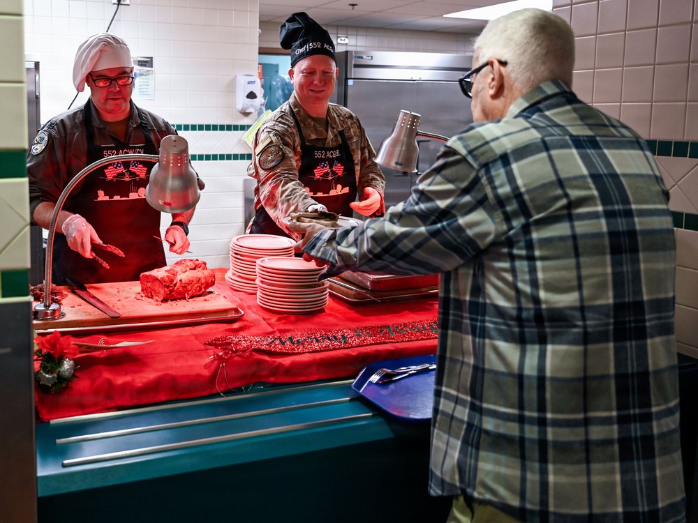 552nd Air Control Wing host Christmas Lunch