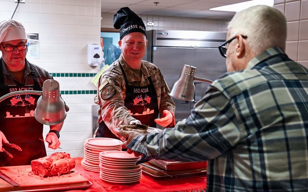 552nd Air Control Wing host Christmas Lunch