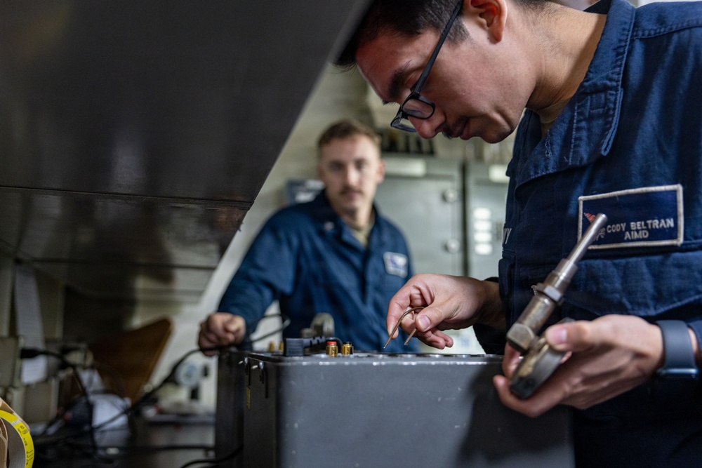 USS Iwo Jima Conducts Temperature Gauge Calibration