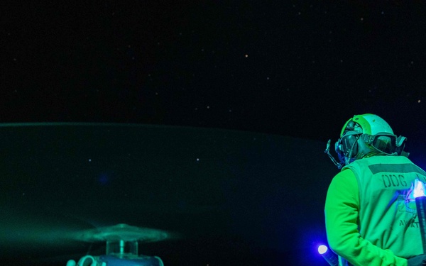 USS Thomas Hudner (DDG 116) Conducts Flight Operations