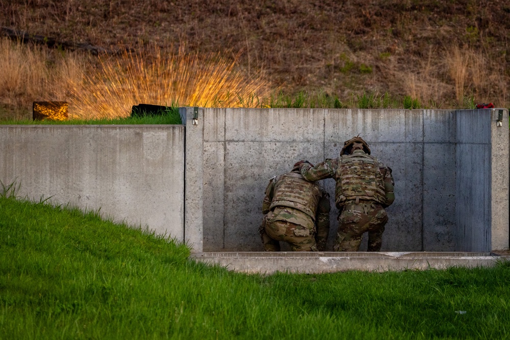 USARC Best Squad Competition Grenade Range