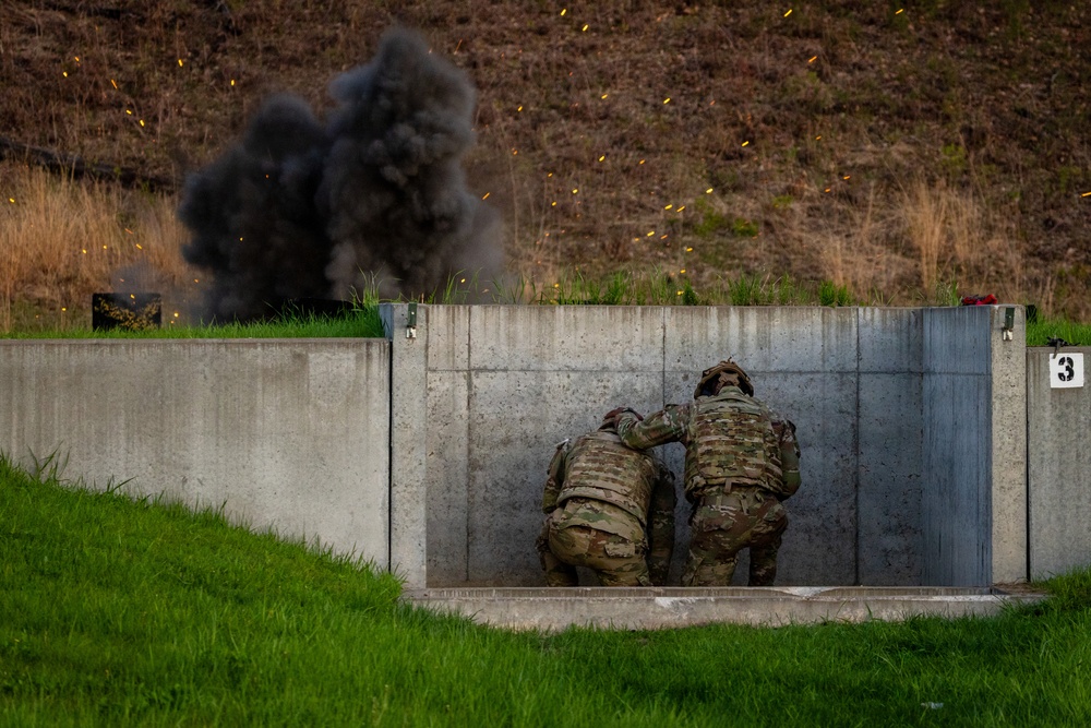 USARC Best Squad Competition Grenade Range