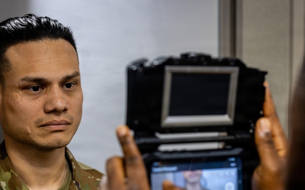 Military Police Train on Javelin: Mobile Biometric Collection