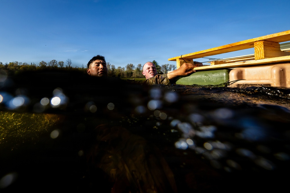 USARC Best Squad Competition Water Casulaty Evacuation