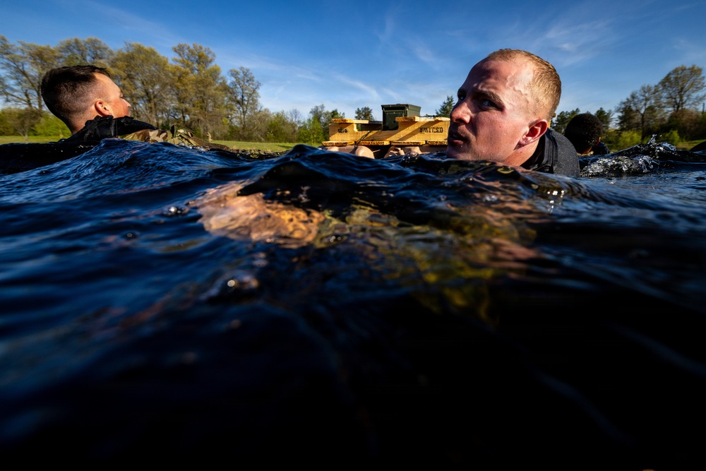 USARC Best Squad Competition Water Casulaty Evacuation