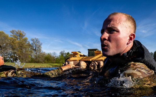 USARC Best Squad Competition Water Casulaty Evacuation