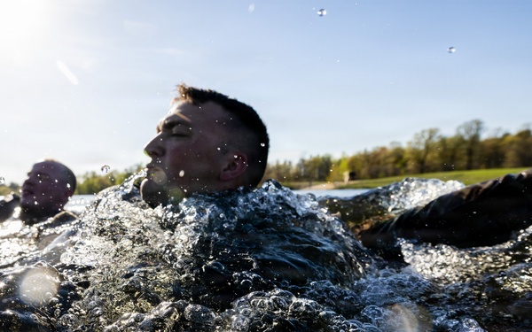 USARC Best Squad Competition Water Casulaty Evacuation