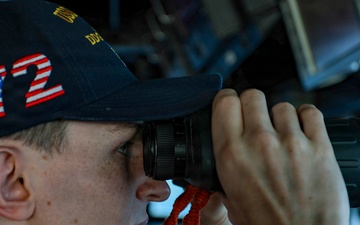 USS Mahan (DDG 72) Routine Operations