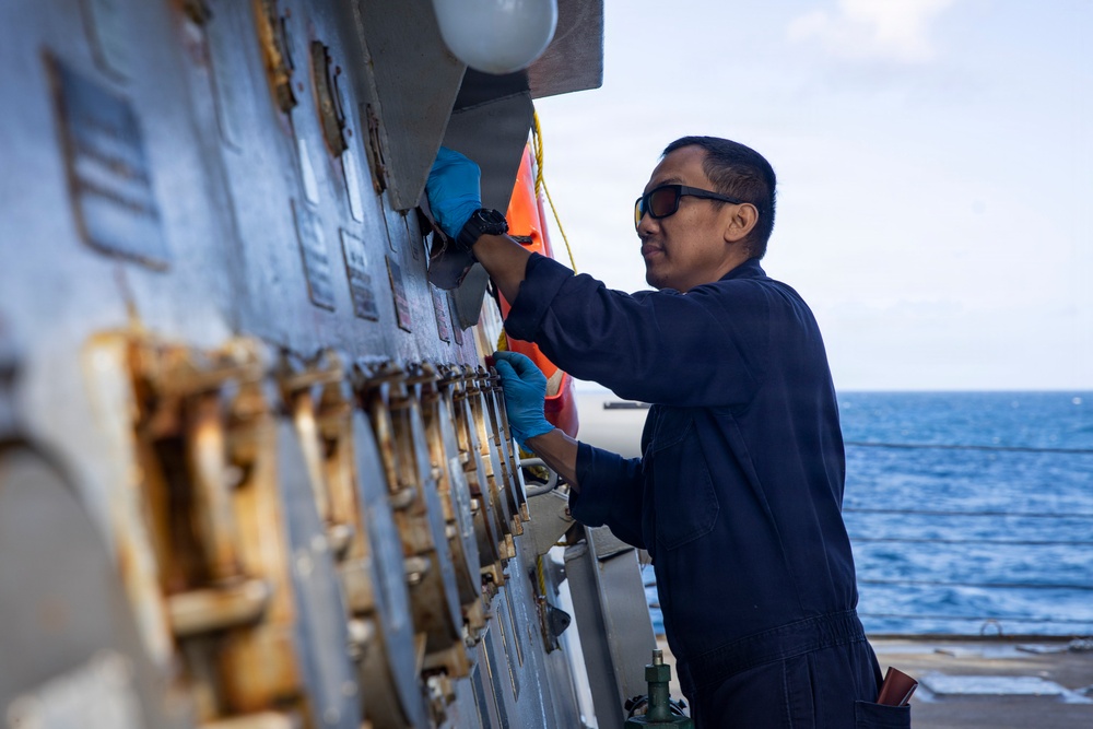 USS Winston S. Churchill (DDG 81) Sailors Conduct Routine Maintenance