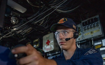 USS Winston S. Churchill (DDG 81) Conducts a Live-fire Exercise