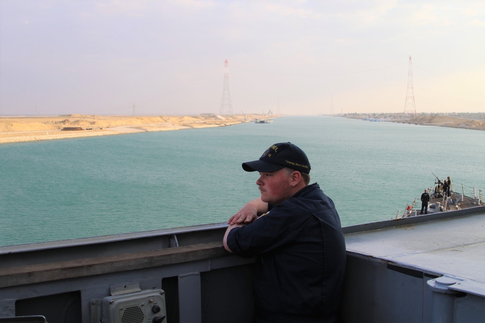 USS McFaul Transits Suez Canal