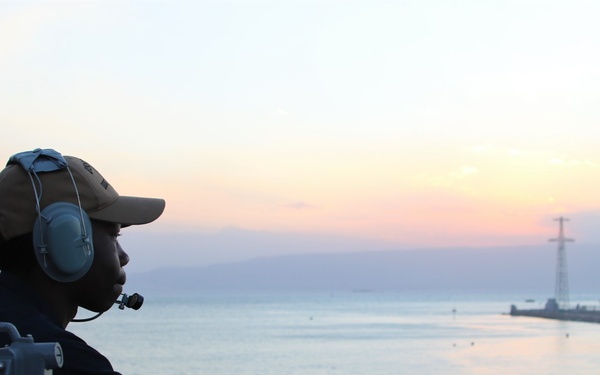 USS McFaul Transits Suez Canal