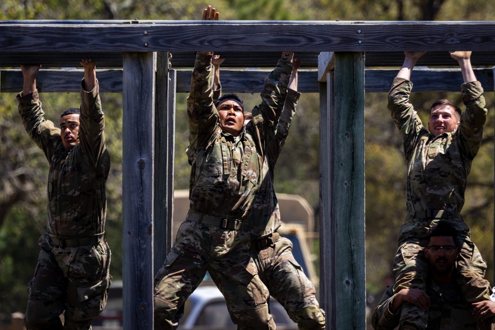 USARC Best Squad Competition Obstacle Course