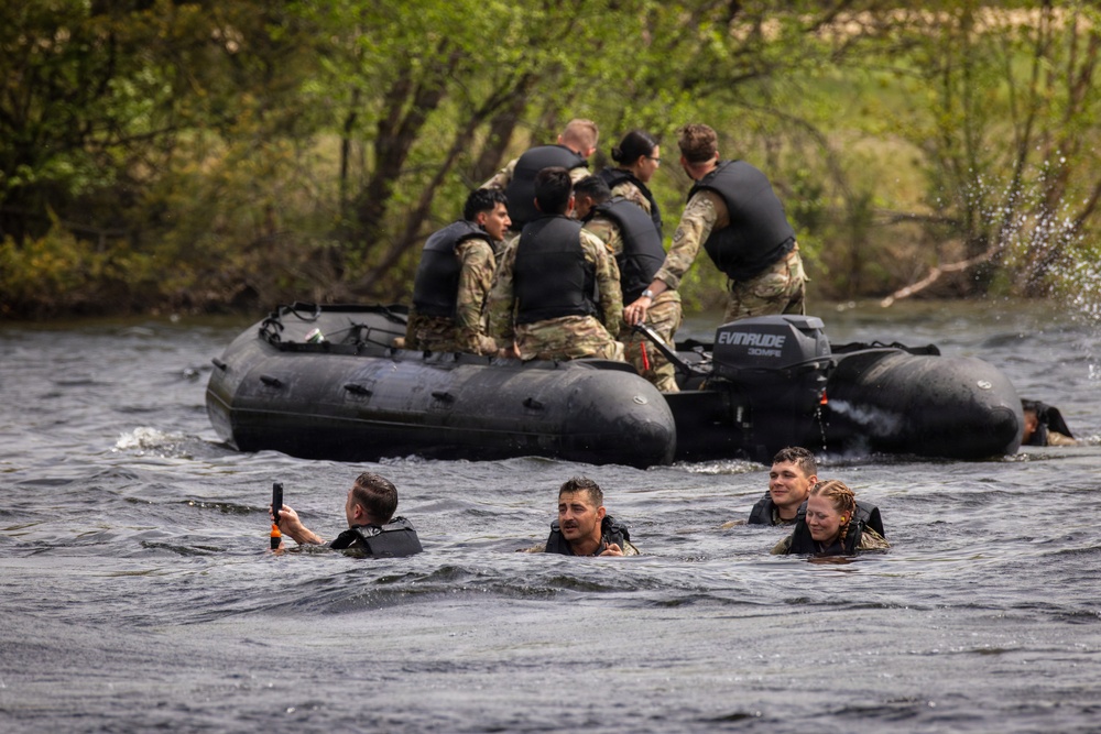 USARC Best Squad Helocast