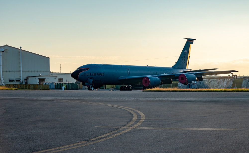 909th ARS: Strength in every connection