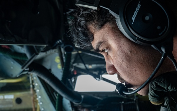 909th ARS: Strength in every connection