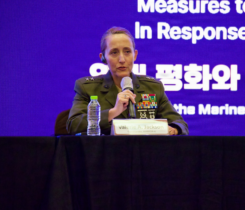 U.S. Marines participate in ROK Marine Corps Symposium