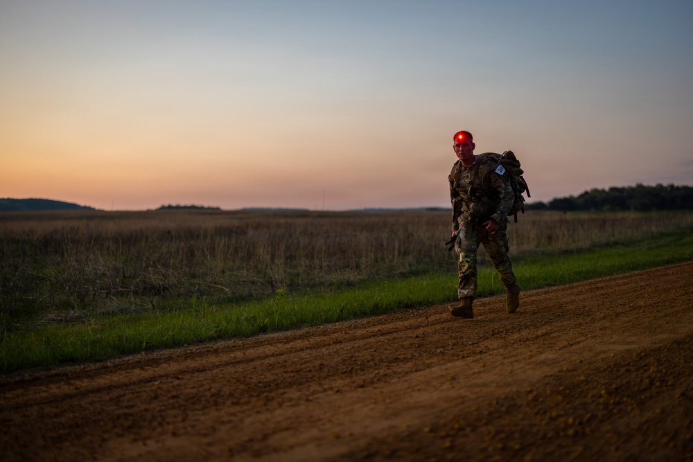 USARC Best Squad Road March