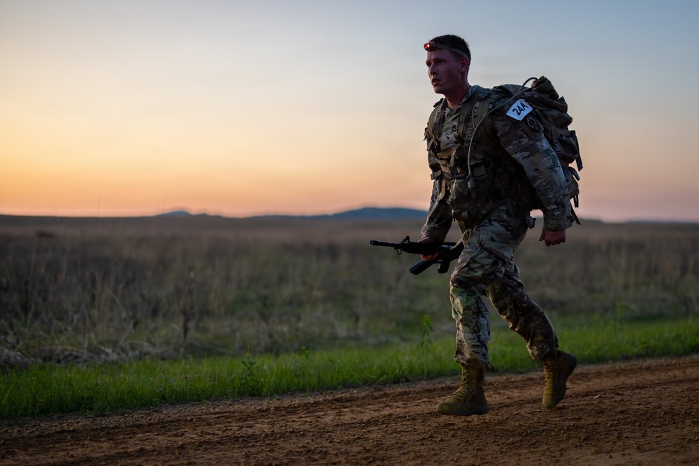 USARC Best Squad Road March