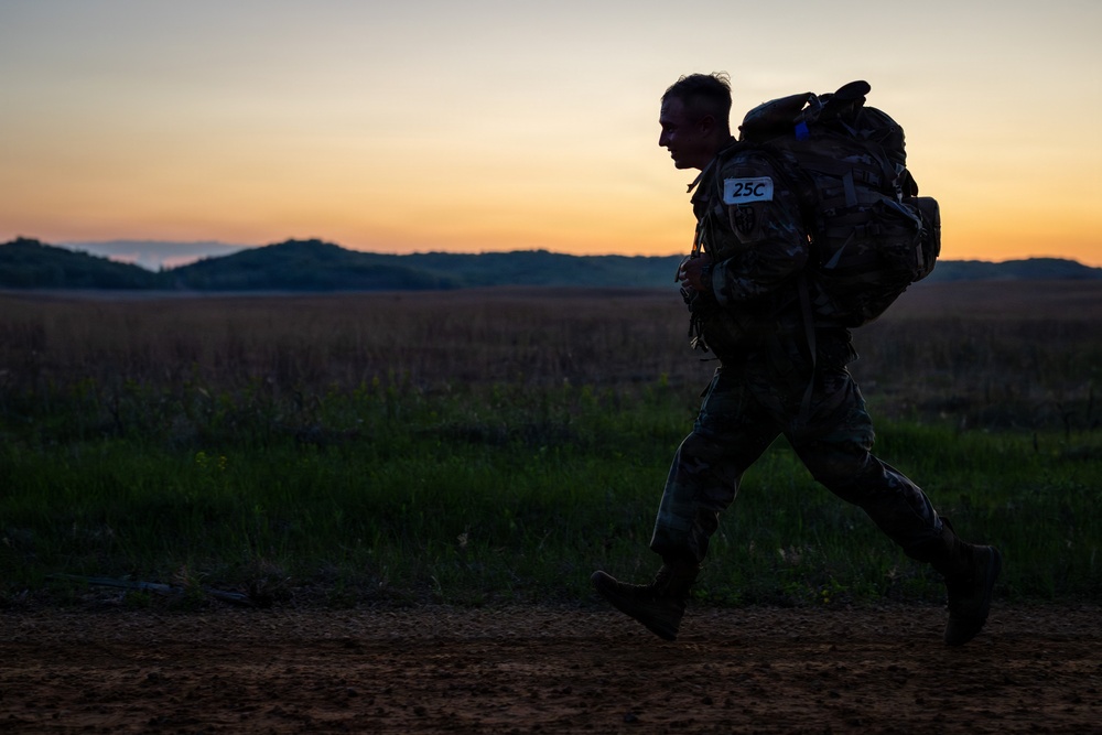 USARC Best Squad Road March