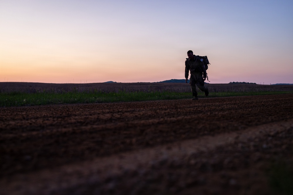 USARC Best Squad Road March