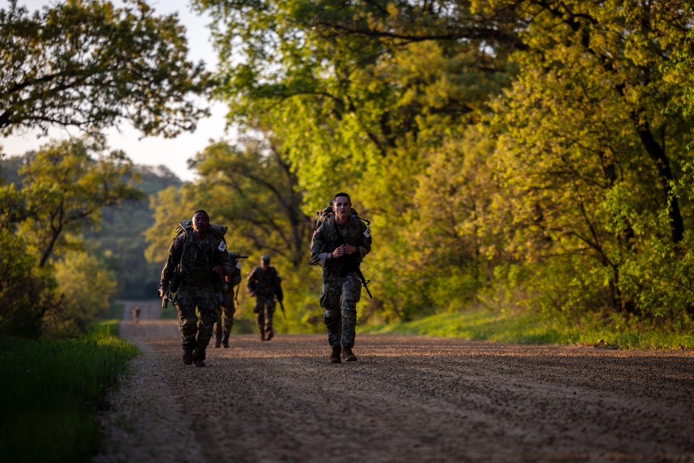 USARC Best Squad Road March