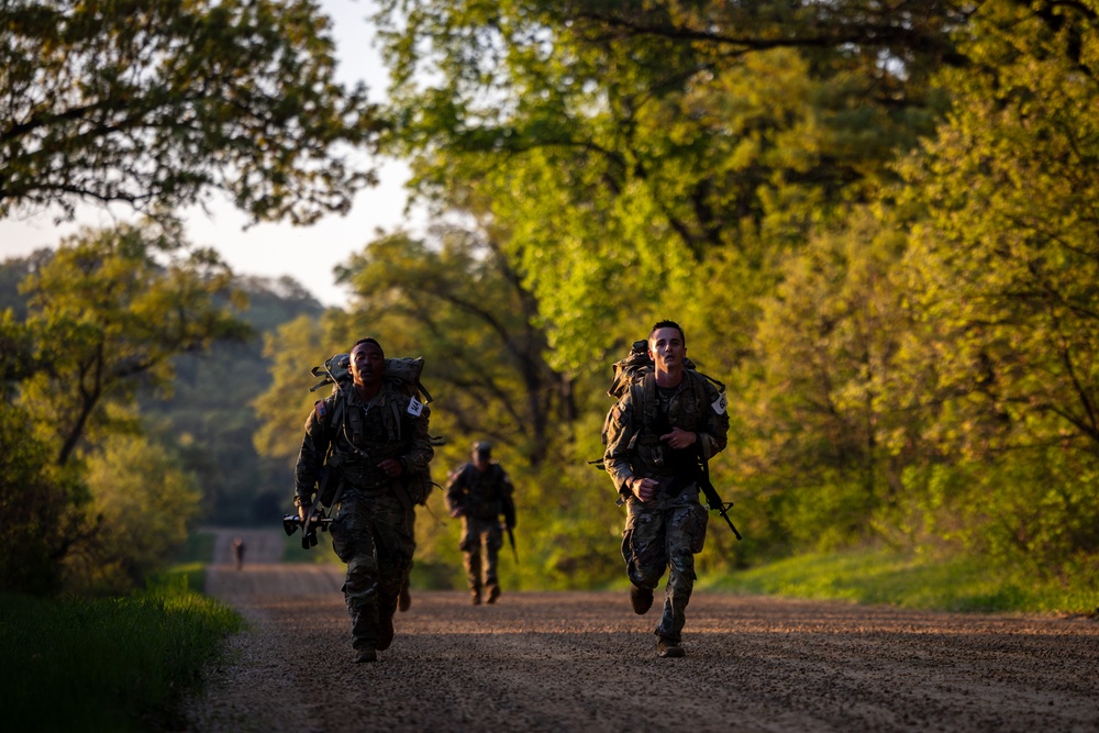 USARC Best Squad Road March