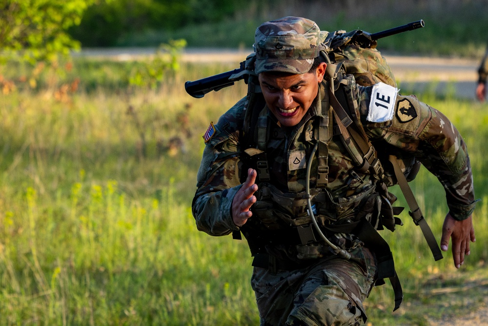 USARC Best Squad Road March