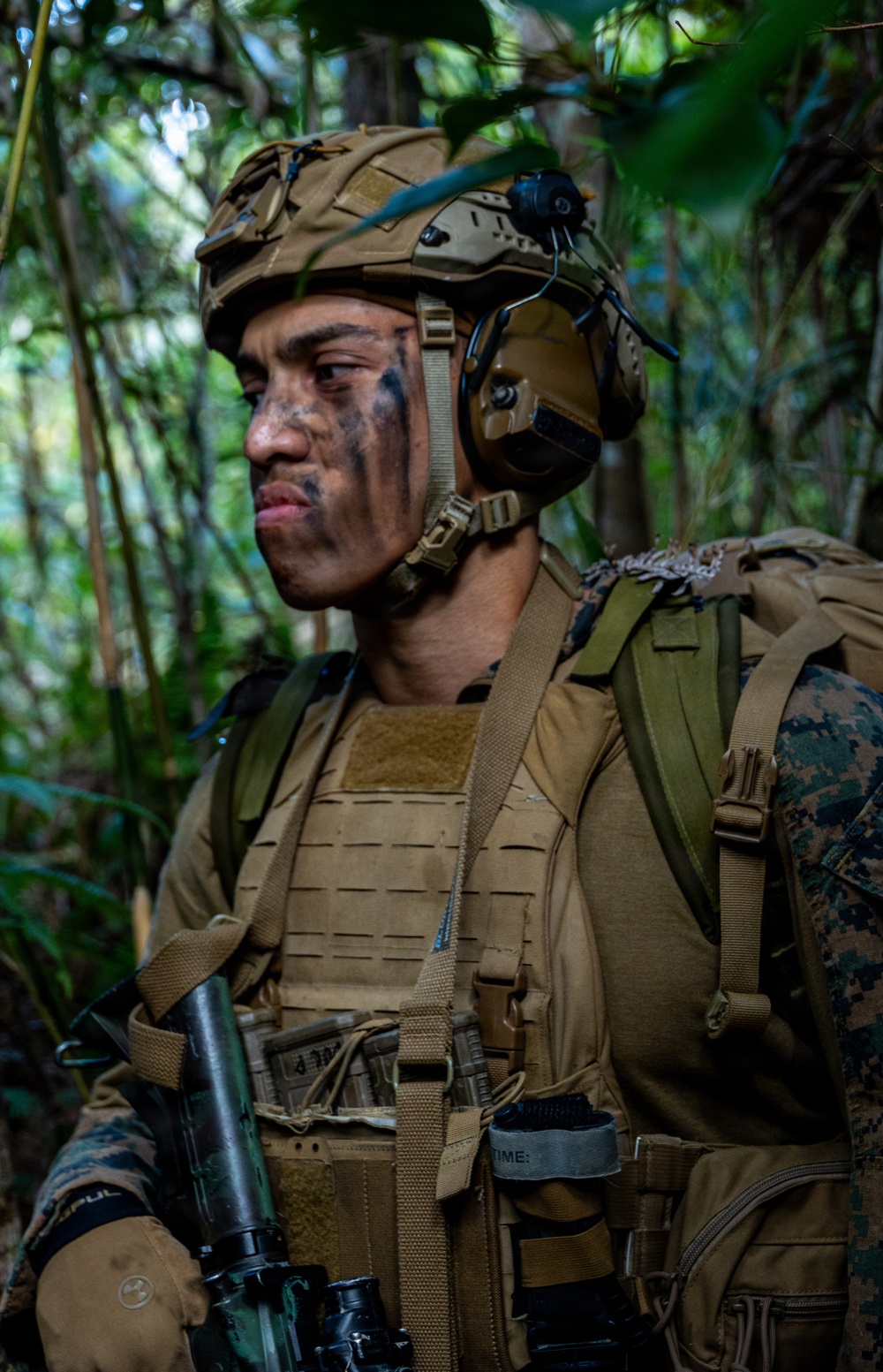 31st MEU Lima Co. conducts simulated Helo Raid