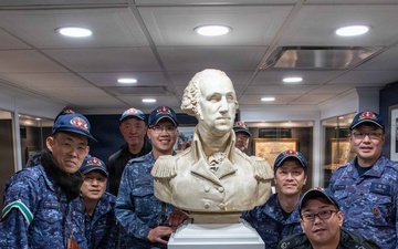 George Washington Exchanges Gifts With JS Izumo