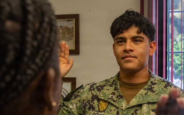 MA2 Cerezo reenlists in the Navy