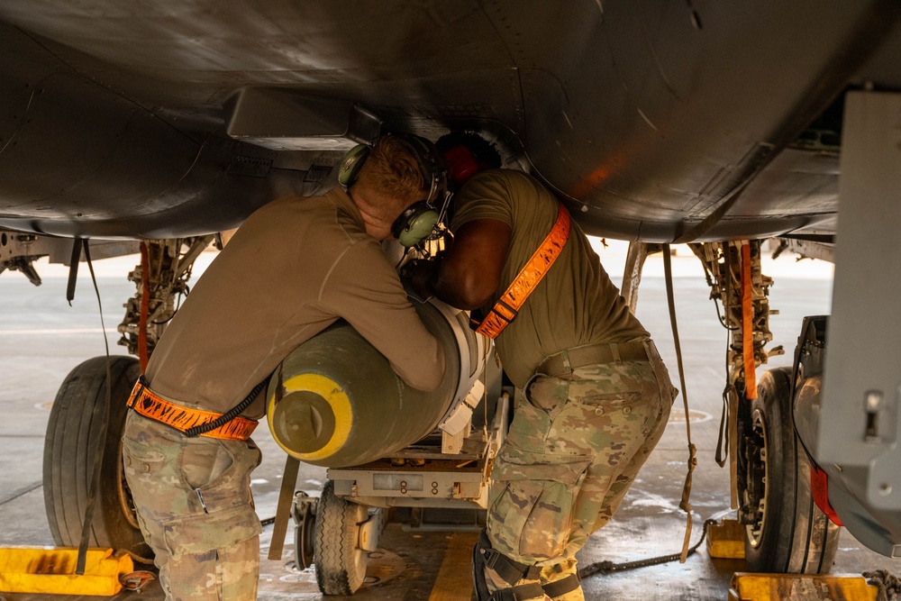 U.S. Unleashes Massive Strike against ISIS in Syria