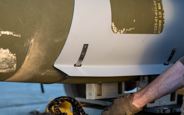 U.S. Unleashes Massive Strike against ISIS in Syria