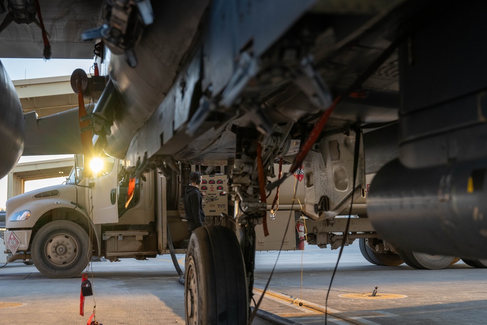 U.S. Unleashes Massive Strike against ISIS in Syria